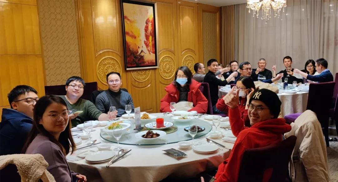 齊心協力，乘風破浪！聚集夢想，贏在未來！